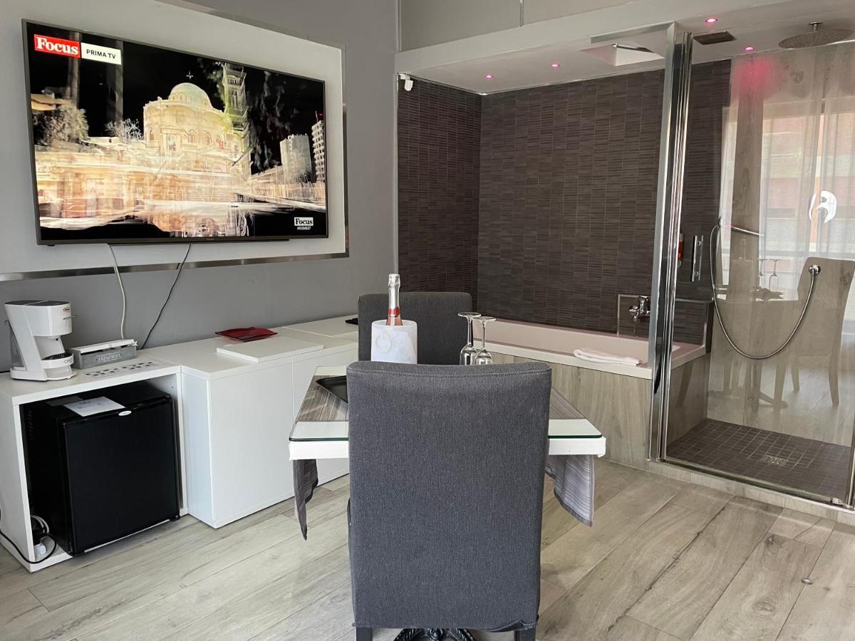 Gardenia Luxury Room เปสการา ภายนอก รูปภาพ